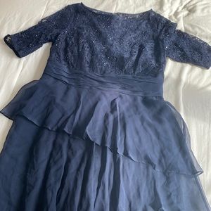 Rickie freeman Teri Jon Navy evening gown